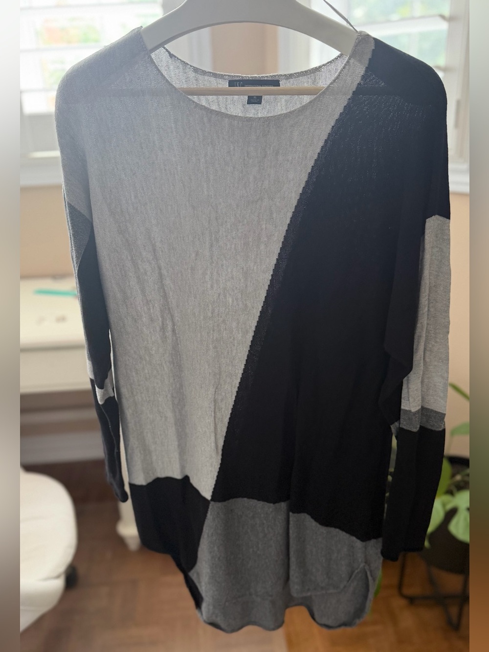 INC International Concepts Black & Gray Colorblock Crewneck Sweater